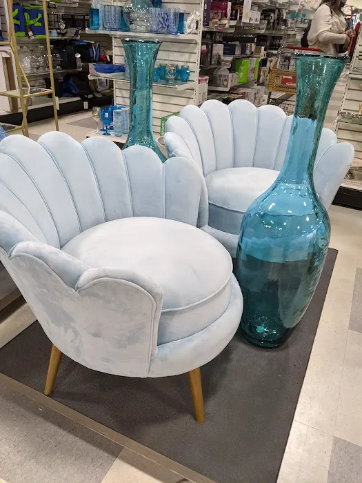 T.J. Maxx & HomeGoods 4