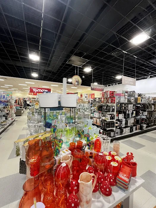 T.J. Maxx & HomeGoods 5