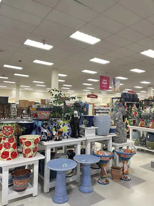 T.J. Maxx & HomeGoods 6