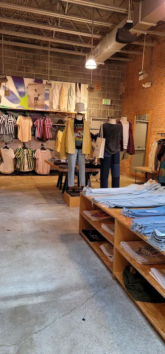 Urban Outfitters 8