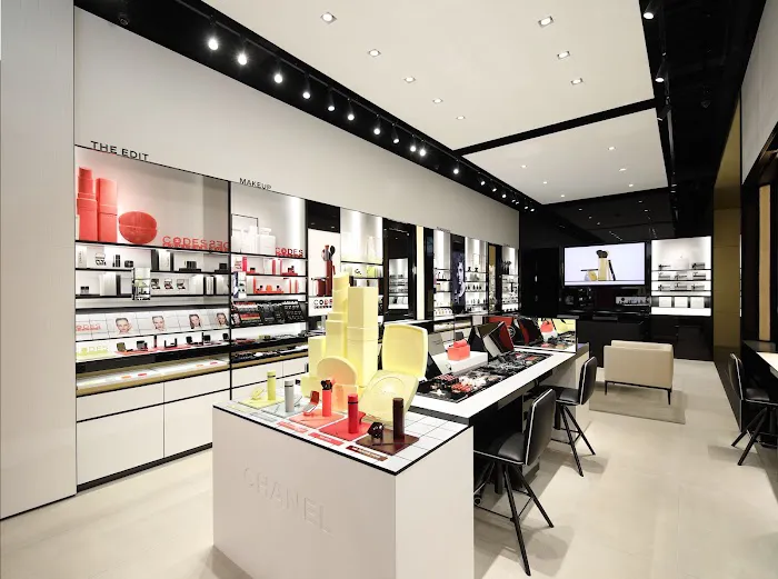 CHANEL FRAGRANCE AND BEAUTY BOUTIQUE 0