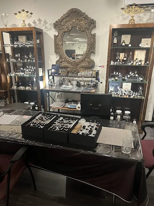 Press Gurwitz Perfumerie 8