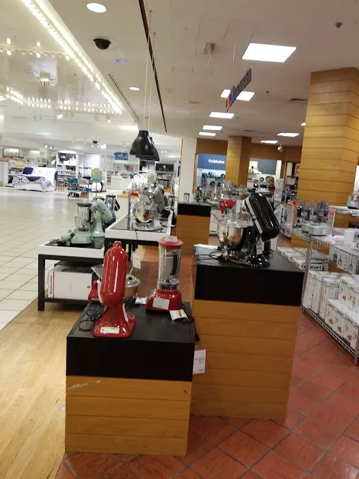 Macy's 9