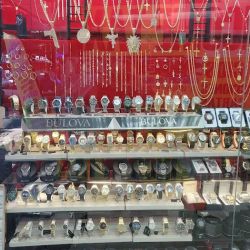 Perfumes And Jewelry ico