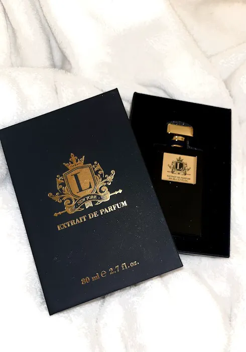 Liberty Perfume / Roosevelt Field 2