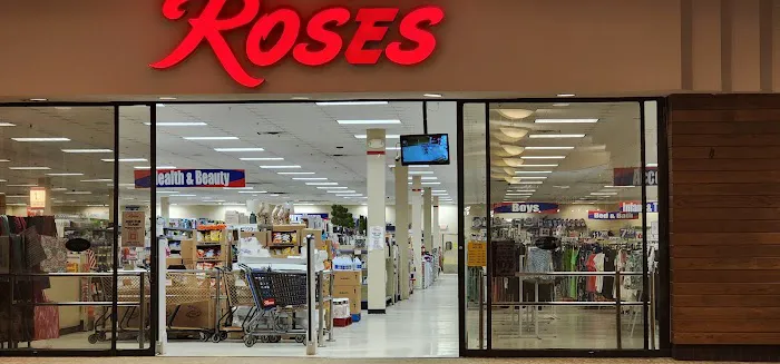 Roses Discount Store 0