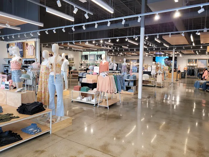 American Eagle & Aerie 0