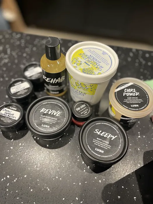 Lush Cosmetics Augusta Mall 4