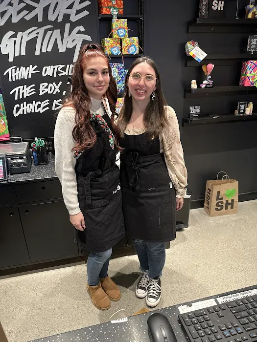 Lush Cosmetics Augusta Mall 9