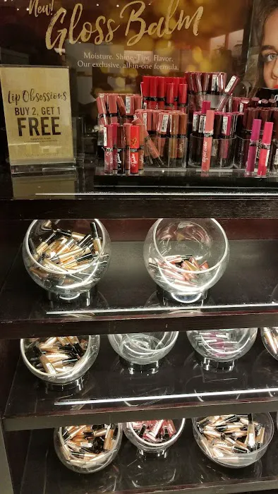 Victoria's Secret & PINK by Victoria's Secret 0