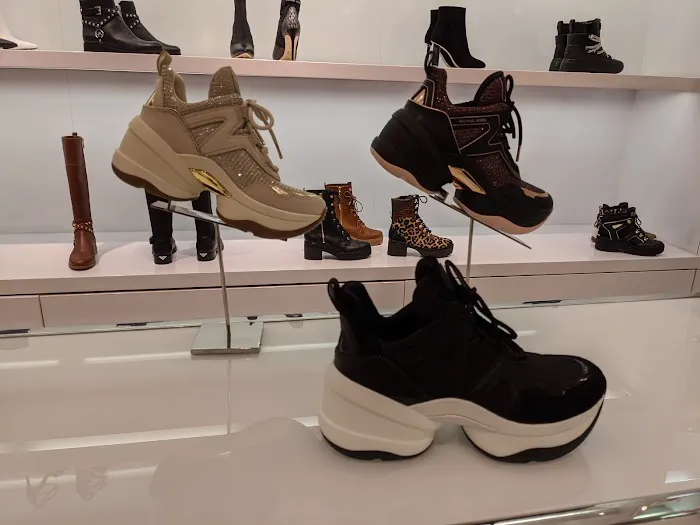 Michael Kors 6