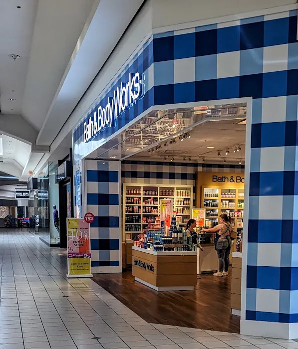 Bath & Body Works 1