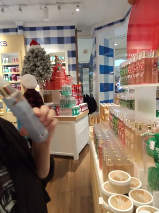 Bath & Body Works 9