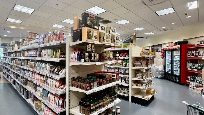 Prostor European Food and Deli 8