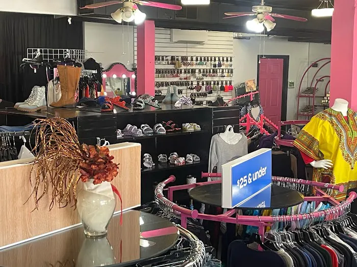 Zuri T's Boutique LLC 1