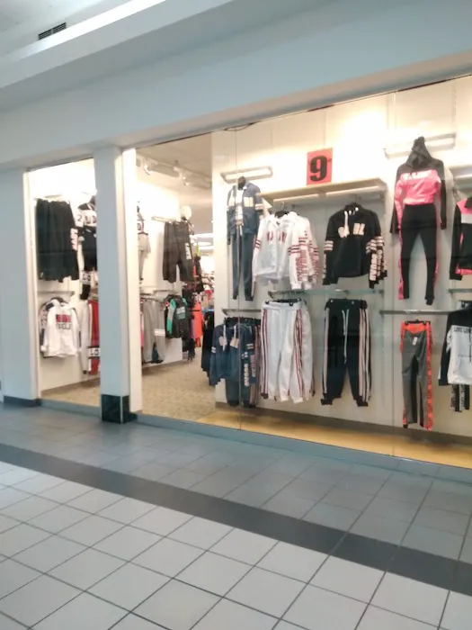 Rainbow Shops 9