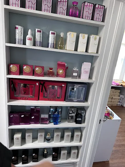 Blanco's boutique & more 6