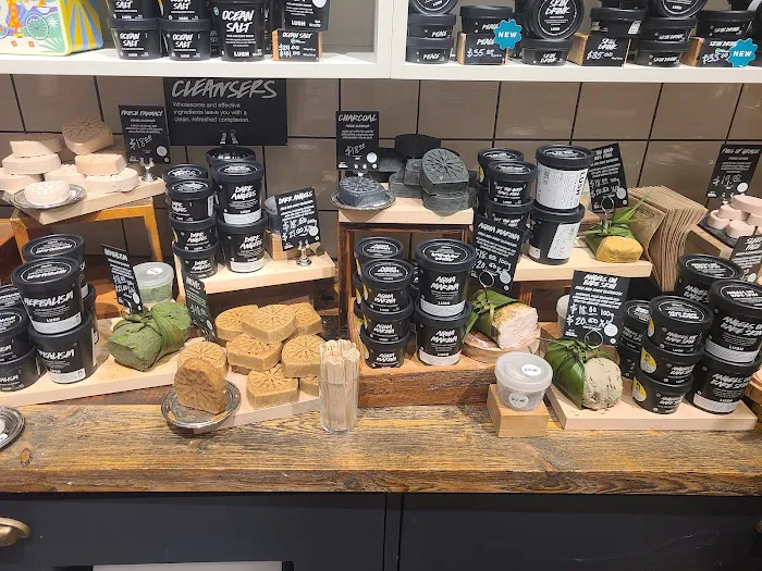 Lush Cosmetics Mount Pleasant 8