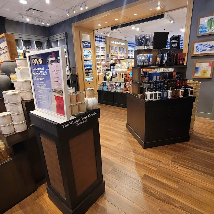 Bath & Body Works 2