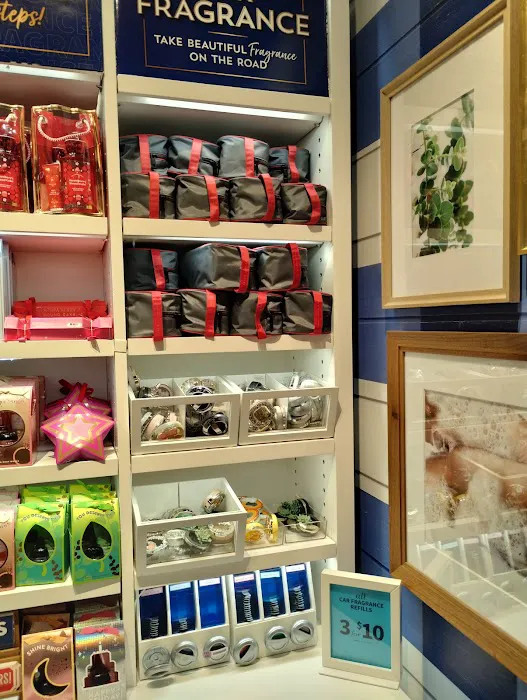 Bath & Body Works 4