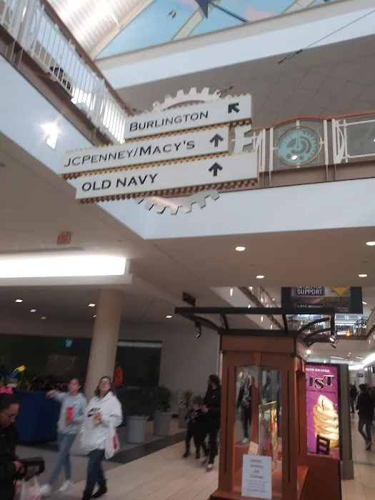 Shoppers World (Brass Mills) 1
