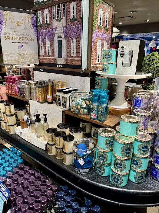 Bath & Body Works 4