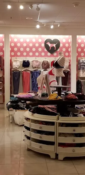 Victoria's Secret & PINK by Victoria's Secret 5