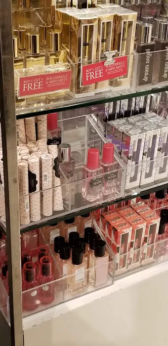 Victoria's Secret & PINK by Victoria's Secret 6