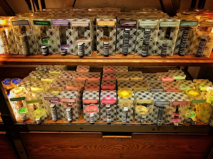 Bath & Body Works 4
