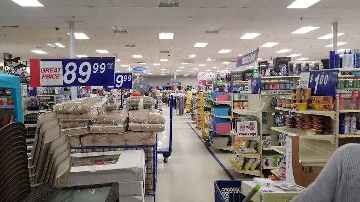 Roses Discount Store 3