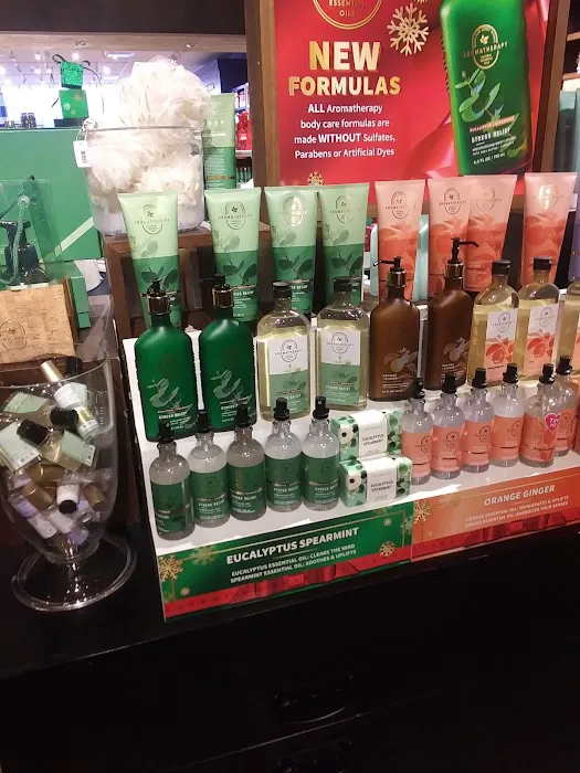 Bath & Body Works 4