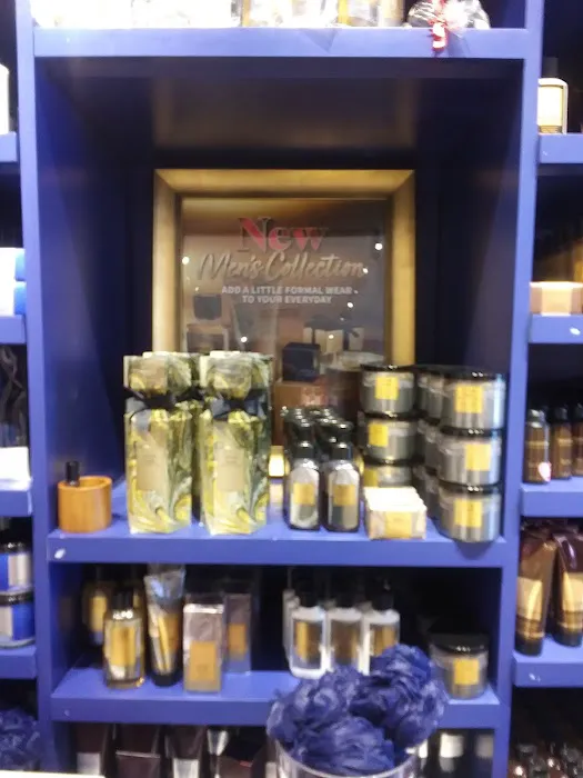 Bath & Body Works 6