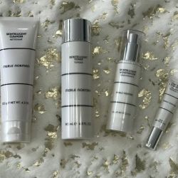 Merle Norman Cosmetics Studio ico
