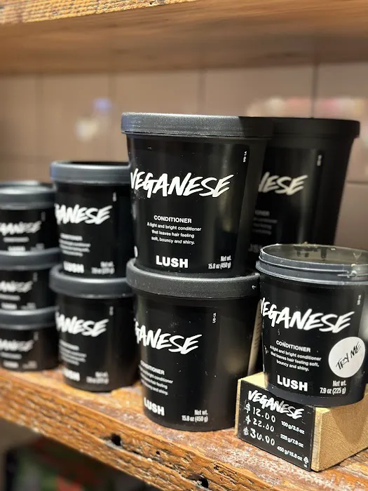 Lush Cosmetics Haywood Mall 8