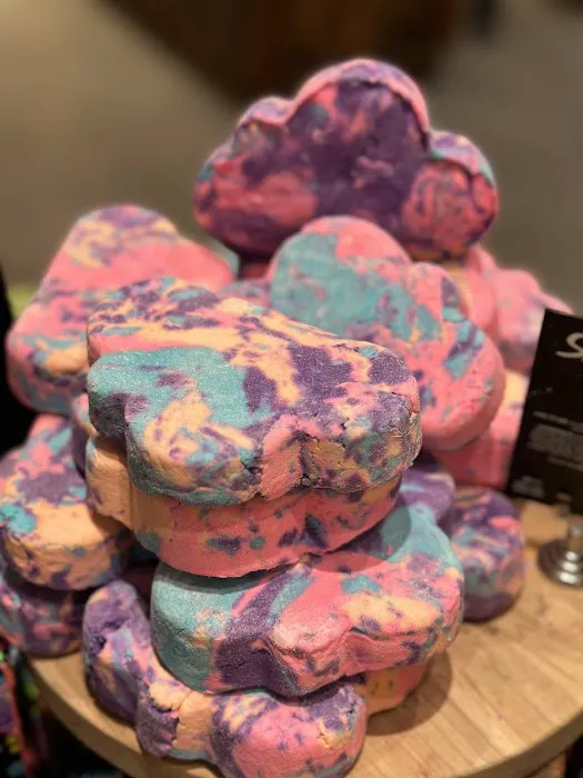 Lush Cosmetics Haywood Mall 7