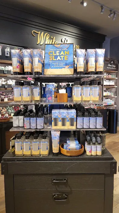 Bath & Body Works 4