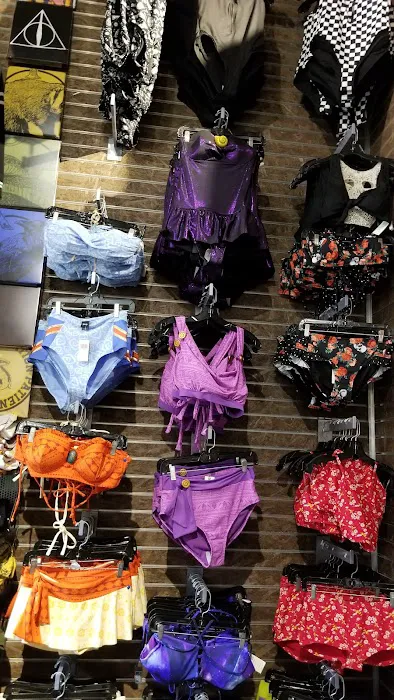 Hot Topic 1