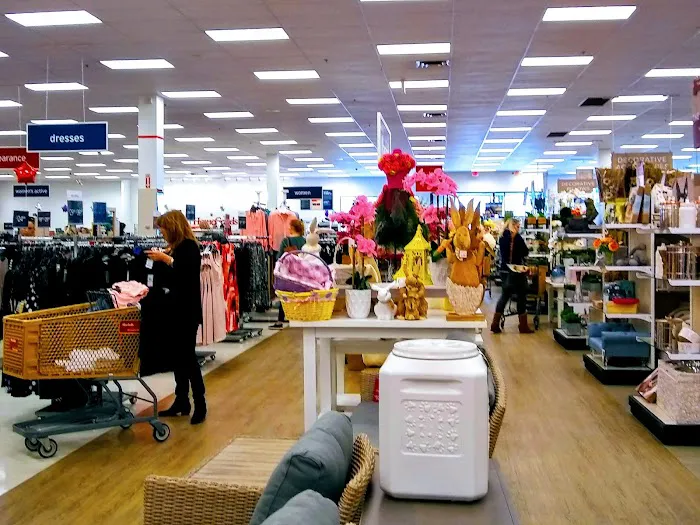 Marshalls & HomeGoods 0
