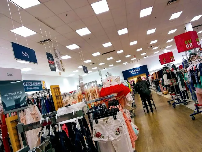 Marshalls & HomeGoods 5
