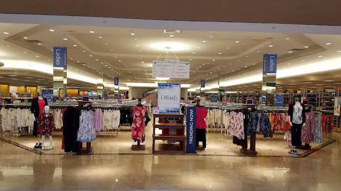 Dillard's Clearance Center 0