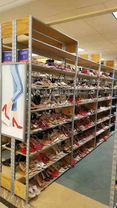 Dillard's Clearance Center 5