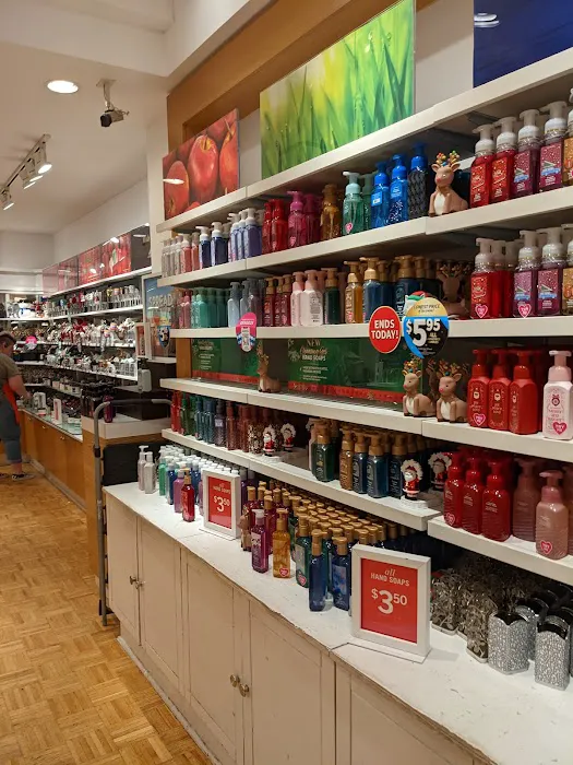 Bath & Body Works 7