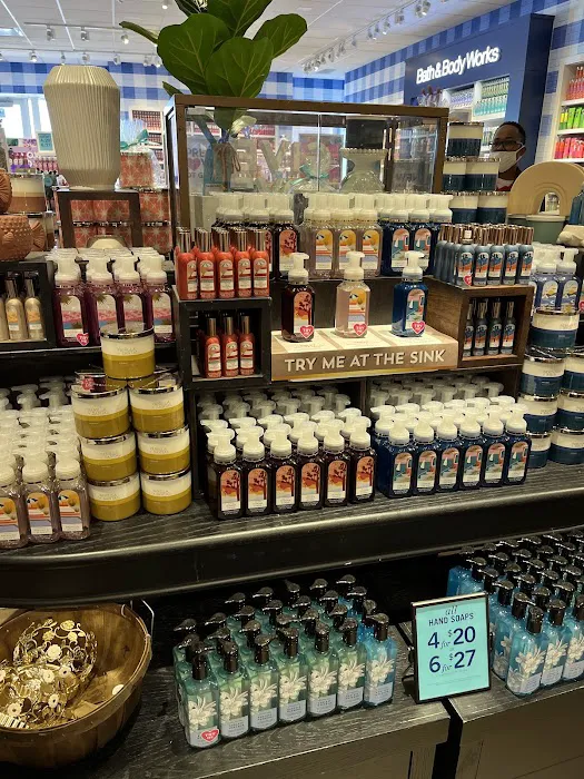 Bath & Body Works 0