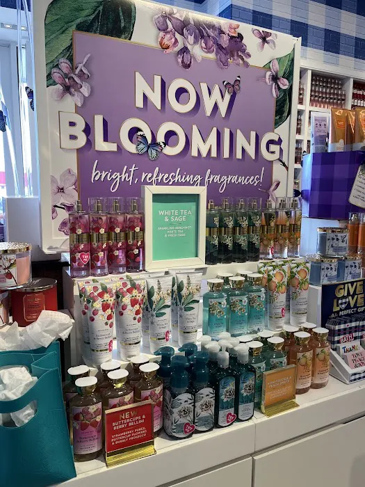 Bath & Body Works 1
