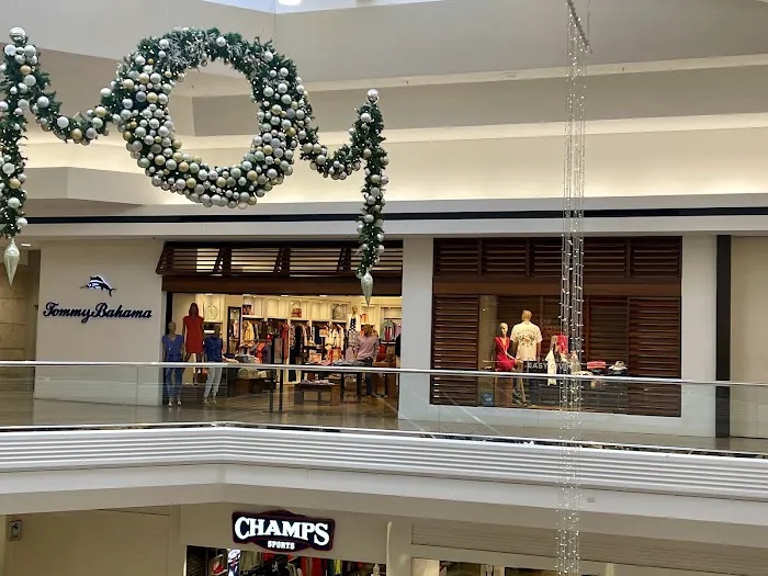 Tommy Bahama 0
