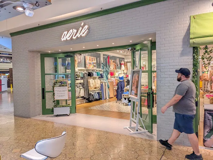 Aerie Store 1