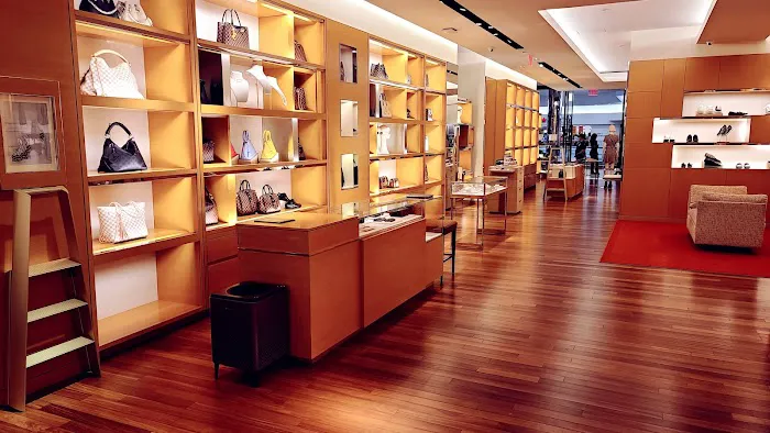 Louis Vuitton Farmington Westfarms 7
