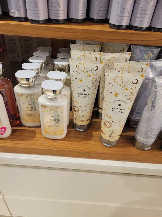 Bath & Body Works 2