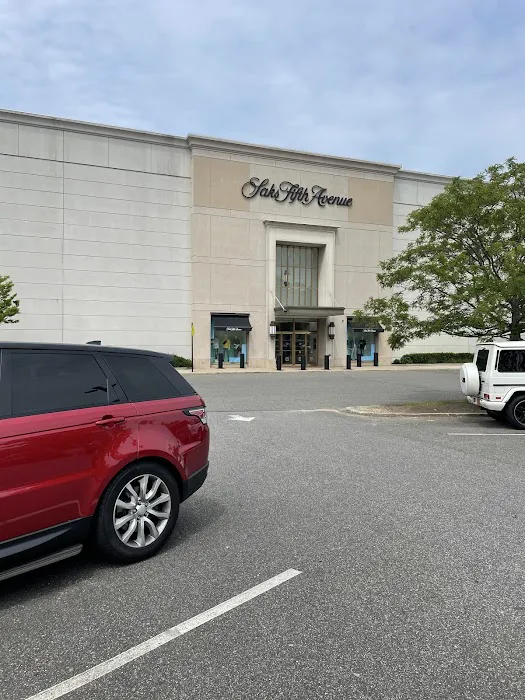 Saks Fifth Avenue 1