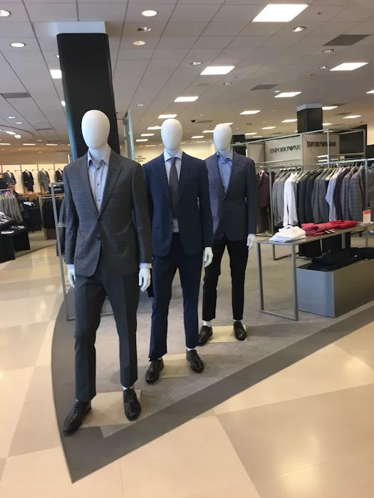Saks Fifth Avenue 4